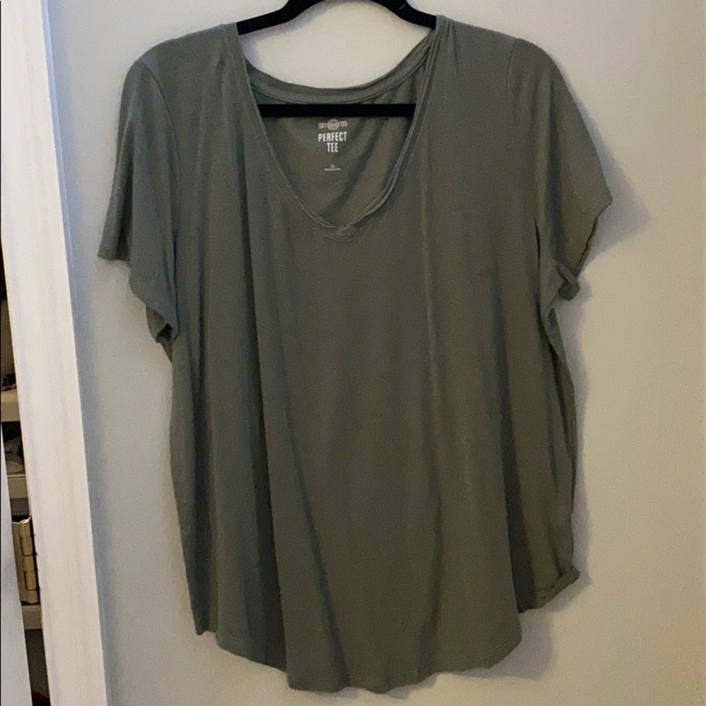 Soft Green Women’s V-neck Tee